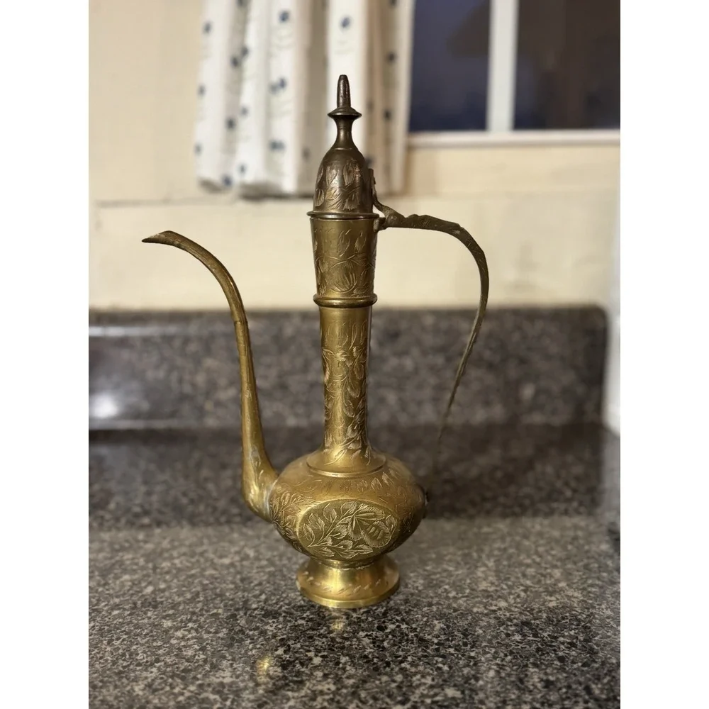 Vintage Etched Brass Pitcher‎ Tea Pot Oil Coffee Water Genie Made In INDIA